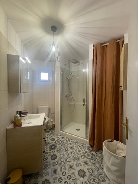 Charmant T2 à 500 m des plages Apartment in Antibes