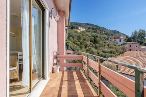 Amazing view Apartment in Tellaro