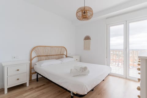 Ocean's Whisper: Les Palmeres Seaview Sanctuary Apartment in Ribera Baixa