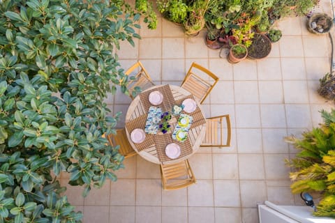 Inner courtyard view