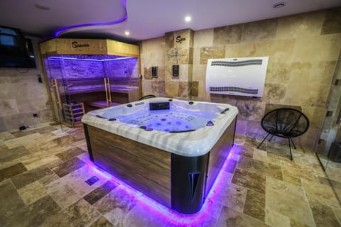 Hot Tub, Sauna, Spa and wellness centre/facilities, Spa and wellness centre/facilities, Spa and wellness centre/facilities