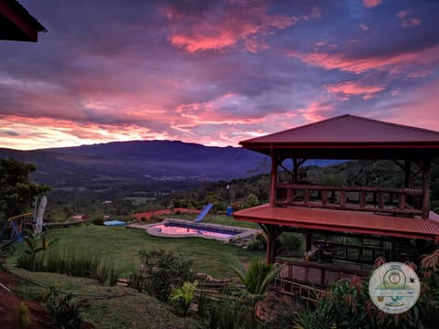 Property building, Garden, Garden view, Mountain view, Pool view, Swimming pool, Sunrise, Sunset, sunbed