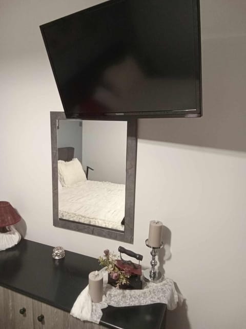 Bed, TV and multimedia