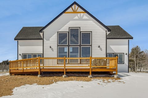 Meadowlark Mountain Club with Views of the Rockies House in Park County