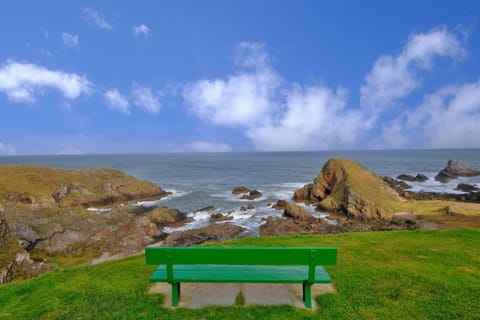 Cliff Top Cottage with Sea Views Appartement in Portknockie