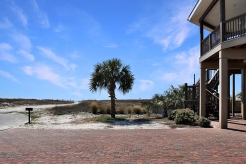 The Blue Turtle by Pristine Properties Vacation Rentals House in Mexico Beach