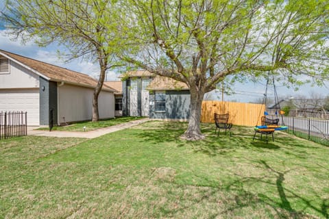 Family-Friendly Round Rock Home with Fenced Yard! Haus in Round Rock
