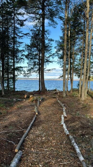 Private Lakefront A-Frame Near Acadia & Bar Harbor Haus in Penobscot