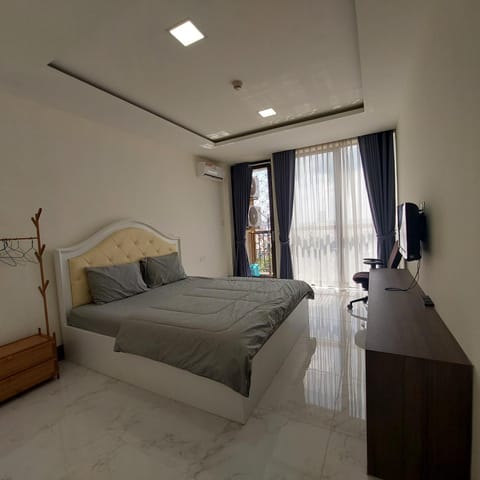 Modern Cozy Studio Room with Free Amazing Pool, Gym and Garden By SYM D827 Apartment in Phnom Penh Province