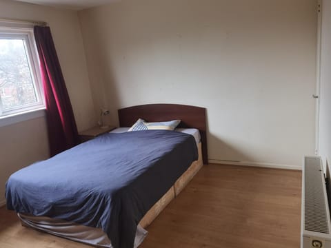 Glasgow Double Room Free Parking Bed and Breakfast in Glasgow