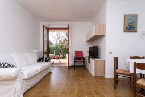 N222 - Numana, delizioso bilocale con portico Apartment in Numana