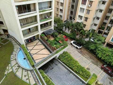 Siddha Xanadu Studio 310, Poolside Near Airport, CC2 Mall Apartment in Kolkata