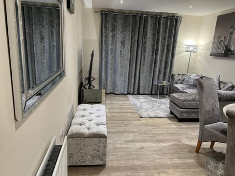 Love a staycation 2 bed apartment Apartment in Maidenhead