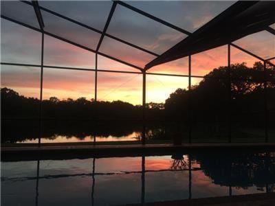 Lake O' Woods! Gated private pool home! House in Bradenton