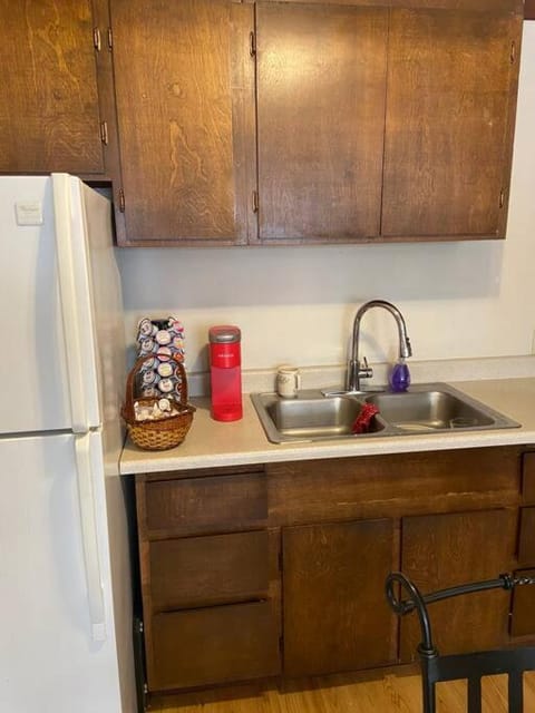 Friendly one bedroom with full kitchen and bath House in Cascade-Fairwood