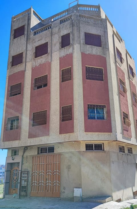Appartement 3 chambres et 3 facades Condo in Tangier