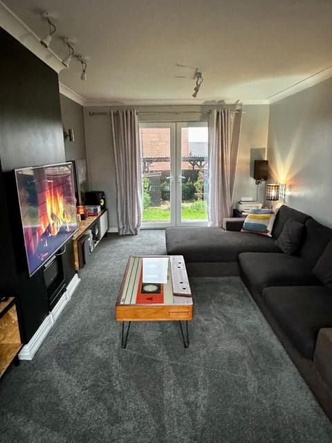 Music lovers house Apartment in Leeds