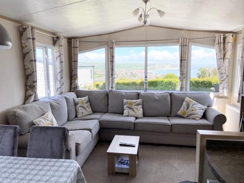 Stunning Caravan on Swanage Bay View Holiday Park House in Swanage