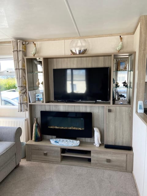 Stunning Caravan on Swanage Bay View Holiday Park House in Swanage