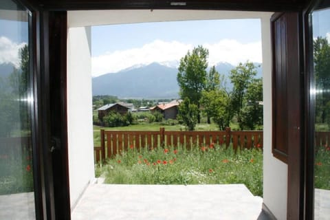 Villa Detelina near the Bansko Ski Resort House in Blagoevgrad Province