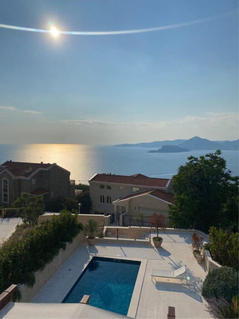 Day, Pool view, Sea view