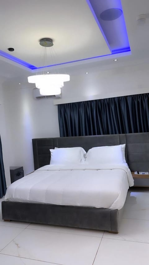Bash luxury apartments Aparthotel in Freetown