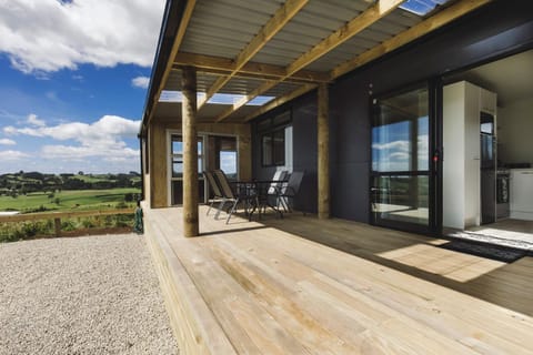 Lake Side Country Cabin House in Taranaki, New Zealand