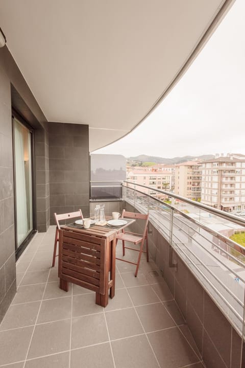 Artik I Local Rentss Apartment in Zarautz