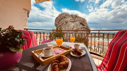 View (from property/room), Balcony/Terrace, Sea view