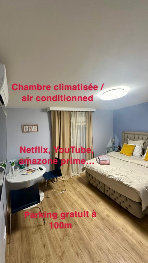 Chambre cozy proche Paris/CDG Vacation rental in Drancy