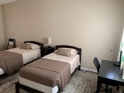 Sebastian Gardens Inn & Suites Hotel in Indian River