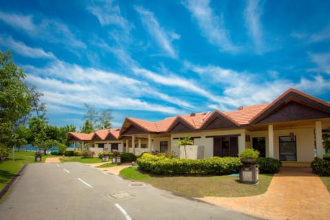 Borneo Beach Villas Chalet in Kota Kinabalu