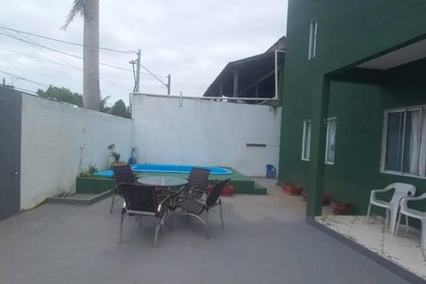 Vá a pé pra praia, 6 quartos, piscina, wifi Guarapari ES Maison in Vila Velha