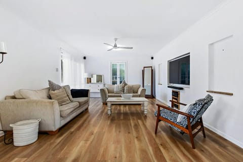 Unwind on Prince House in Hervey Bay