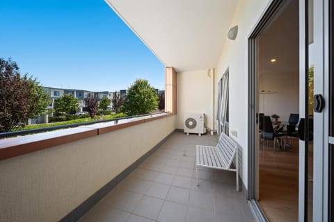 Comfy 1-Bed with Balcony in Tranquil Location Condominio in Molonglo Valley
