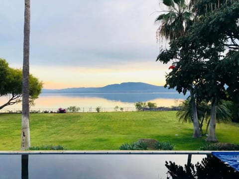 Garden, Garden, Lake view, Mountain view