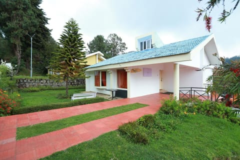 Property building, Balcony/Terrace, Garden view