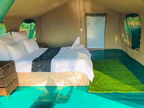 Hippo Paradise Lodge and Campsites Nature lodge in Zimbabwe