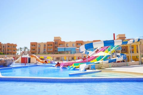 Aqua park, Swimming pool