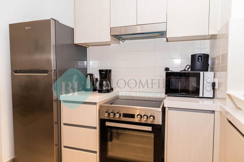 Bloomfields Stylish 1br In Waters Edge Yas Island Apartment in Abu Dhabi