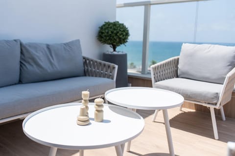 PORT CITY HAIFA - Luxury Seaview Penthouse w Jaccuzzi Appartamento in Haifa