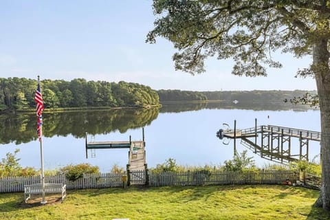 Waterfront Incredible Views and Private Dock House in West Dennis