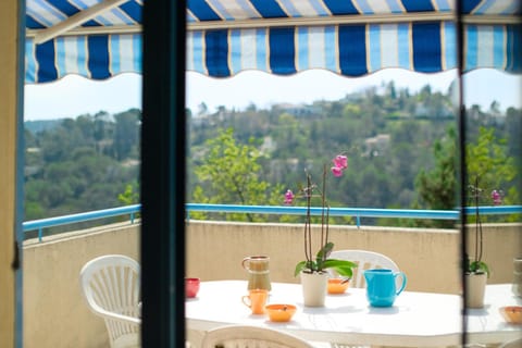 Appartement Numéro 2 - piscine Villa in Valbonne