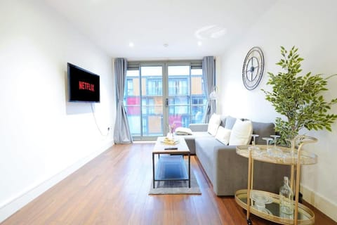 Perfect Place for Longer Stays Wembley Central Apartment in Wembley