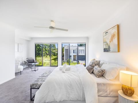 2024 Brand-new 5BR Comfort House in SunnybankHills House in Brisbane