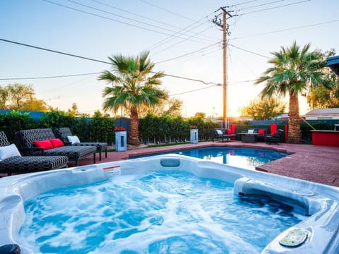 Modern Roose-Private Pool-In Old Town Scottsdale House in Tempe