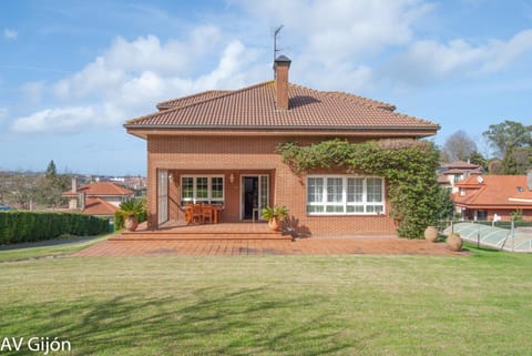 Property building, Garden, Garden, Garden view