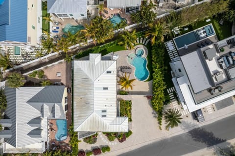 Approx 40 steps to beach entrance of Anna Maria beach Villa in Anna Maria Island