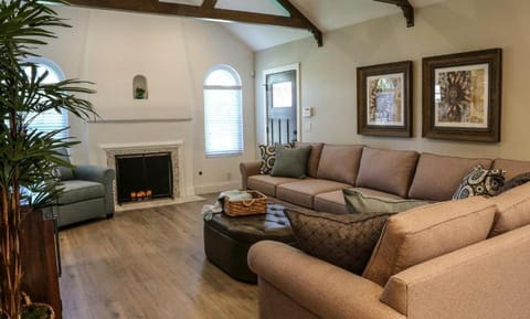 Living room, Seating area, flat iron