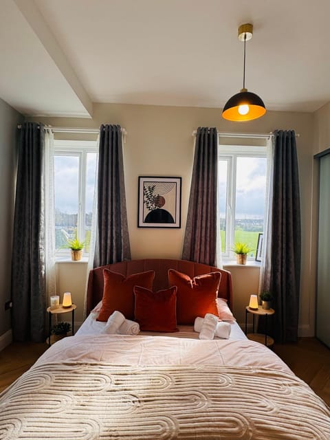 Finnstown Hall- private room in shared apartment with the Host Vacation rental in Dublin